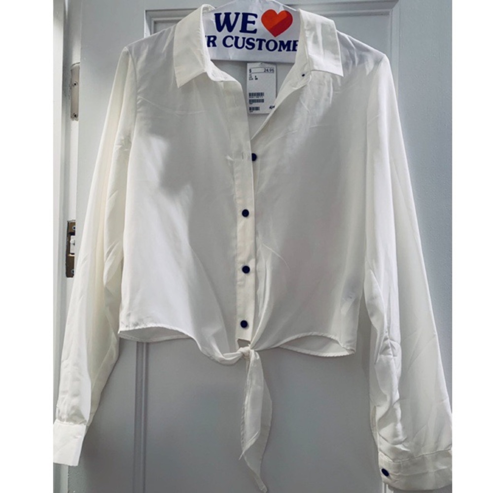 H&M front tie blouse - sz 8 - NWT